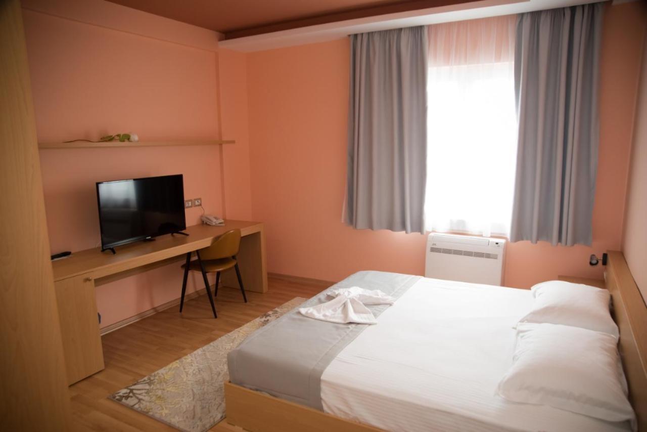 Hotel Elite à Pogradec Chambre photo
