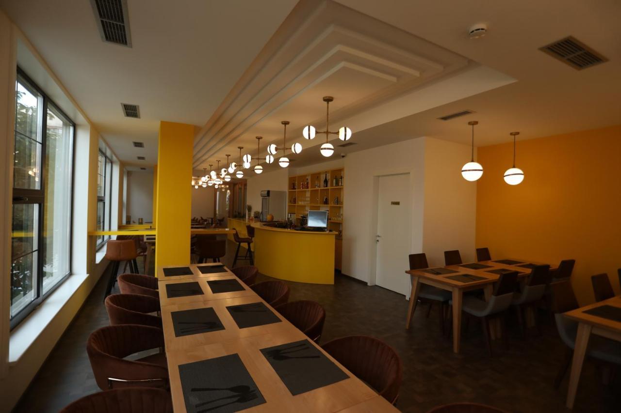Hotel Elite à Pogradec Extérieur photo