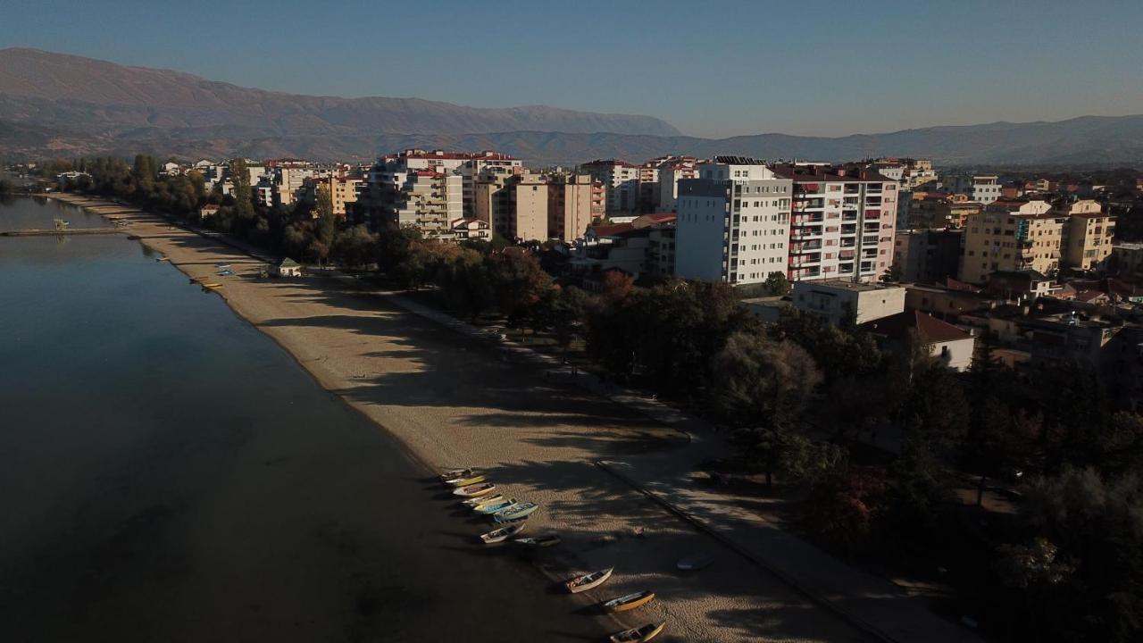 Hotel Elite à Pogradec Extérieur photo