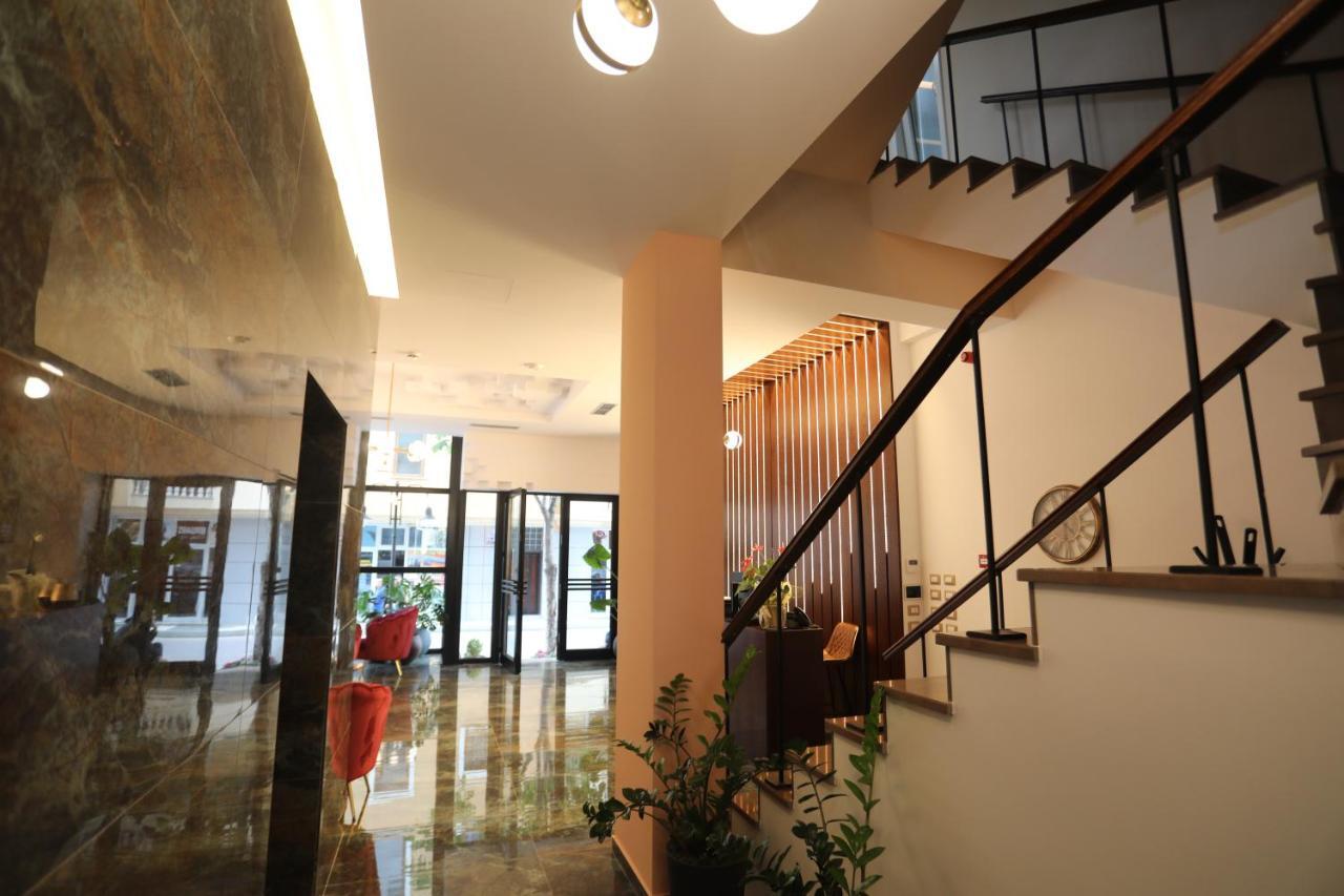 Hotel Elite à Pogradec Extérieur photo