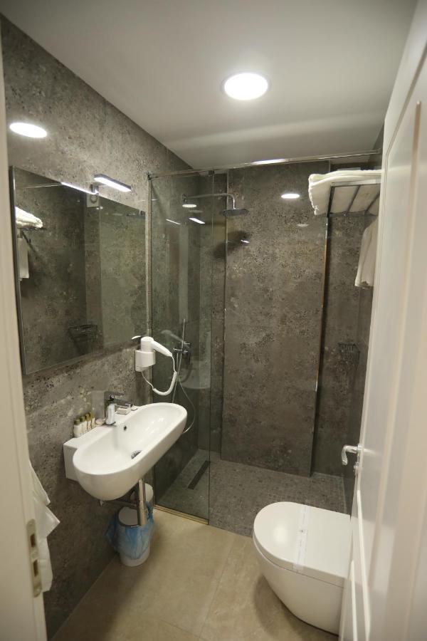 Hotel Elite à Pogradec Extérieur photo