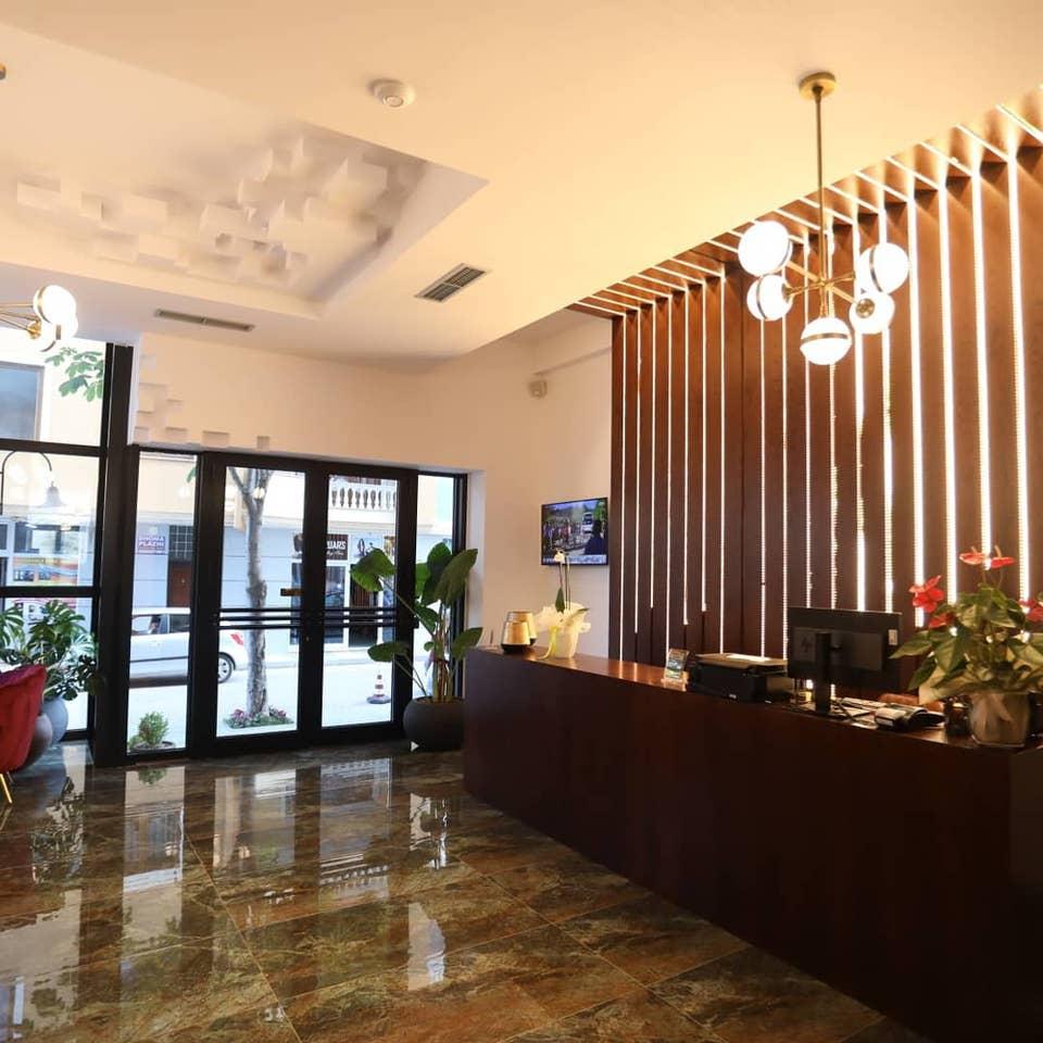Hotel Elite à Pogradec Extérieur photo